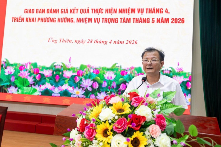 Đẩy mạnh chuyển đổi số, vận hành hiệu quả mô hình “4 trục thông suốt”, xã Ứng Thiên quyết tâm hoàn thành toàn diện nhiệm vụ tháng 5 và quý II-2026- Ảnh 9.