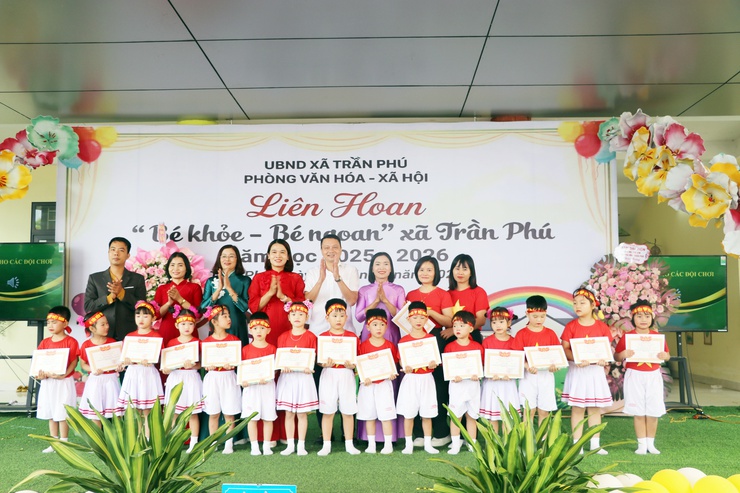 UBND xã Trần Phú tổ chức thành công: Liên hoan “Bé khỏe – Bé ngoan”- Ảnh 12.