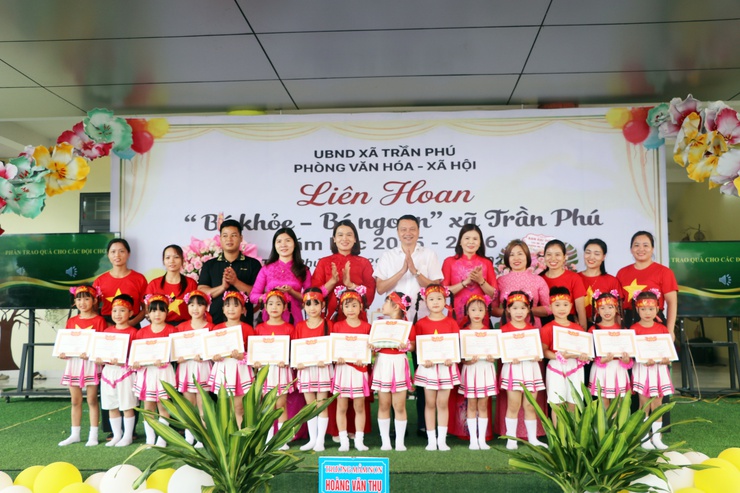 UBND xã Trần Phú tổ chức thành công: Liên hoan “Bé khỏe – Bé ngoan”- Ảnh 14.