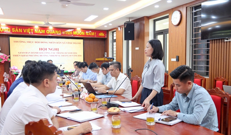 HĐND xã Vĩnh Thanh giao ban tháng 4, triển khai nhiệm vụ tháng 5/2026- Ảnh 8.