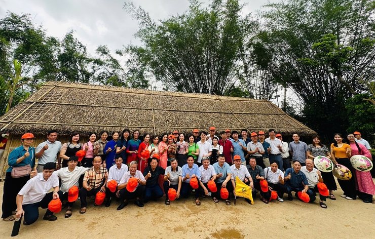 
Xã Hòa Xá tổ chức chuyến tham quan, học tập kinh nghiệm tại Nghệ An- Ảnh 3.