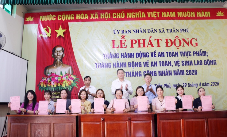 Xã Trần Phú phát động Tháng hành động về an toàn thực phẩm, an toàn vệ sinh lao động và Tháng Công nhân năm 2026- Ảnh 4.