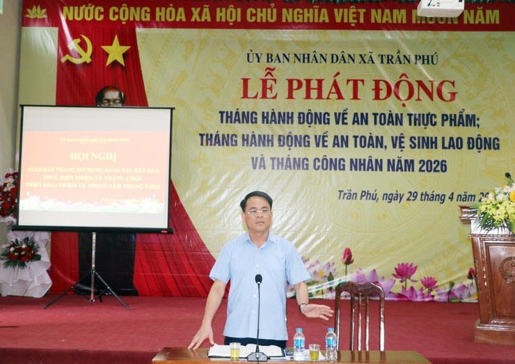 UBND xã Trần Phú tổ chức Hội nghị giao ban mở rộng nhằm đánh giá kết quả thực hiện nhiệm vụ tháng 4 và triển khai phương hướng, nhiệm vụ trọng tâm tháng 5/2026- Ảnh 3.