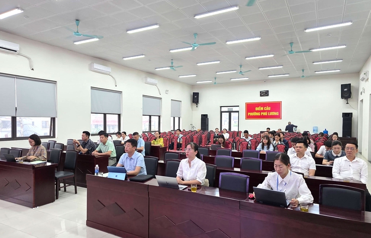 Phường Phú Lương dự trực tuyến hội nghị tập huấn về bảo vệ bí mật Nhà nước và an ninh mạng do Thành phố Hà Nội tổ chức- Ảnh 1.