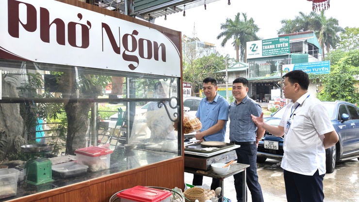 Đoài Phương tăng cường kiểm tra ATTP trong Tháng hành động năm 2026- Ảnh 2.