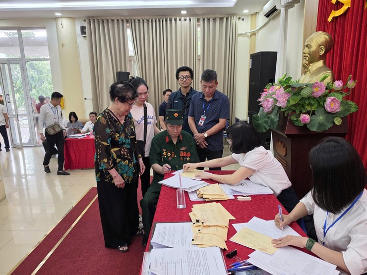 Quyết liệt trong chỉ đạo, hiệu quả trong thực hiện: Phường Khương Đình đạt nhiều kết quả nổi bật trong GPMB dự án Vành đai 2,5- Ảnh 7.