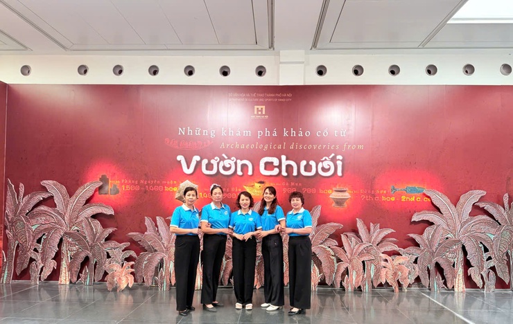 PHỤ NỮ NGỌC HỒI THAM QUAN  “ĐỊA CHỈ ĐỎ”  ÔN LẠI TRUYỀN THỐNG HÀO HÙNG DÂN TỘC- Ảnh 5.