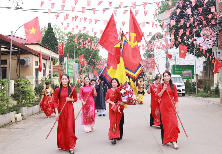 Xã đảo Minh Châu đón nhận Bằng xếp hạng Di tích lịch sử - văn hóa cấp Thành phố đối với Miếu xóm 6 và Miếu xóm 7, thôn Chu Châu.- Ảnh 6.