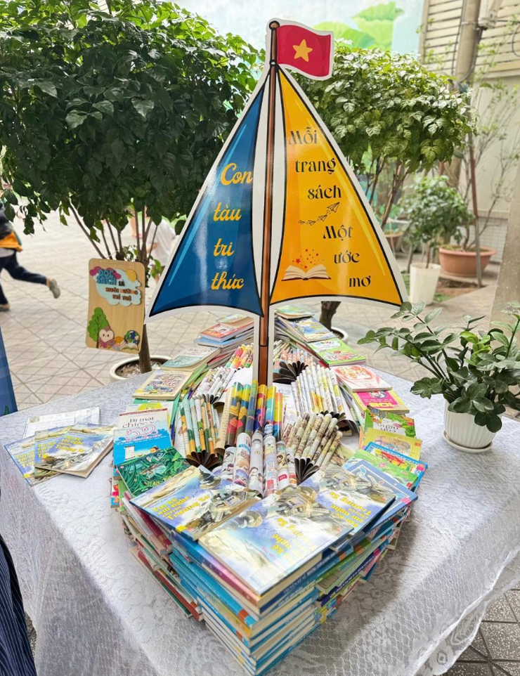 Ngày hội Sách và Văn hoá đọc năm 2026 trường Tiểu học Chu Văn An: Khơi nguồn năng lượng tri thức cho kỷ nguyên mới- Ảnh 7.
