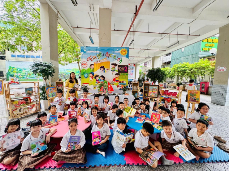 Ngày hội Sách và Văn hoá đọc năm 2026 trường Tiểu học Chu Văn An: Khơi nguồn năng lượng tri thức cho kỷ nguyên mới- Ảnh 8.