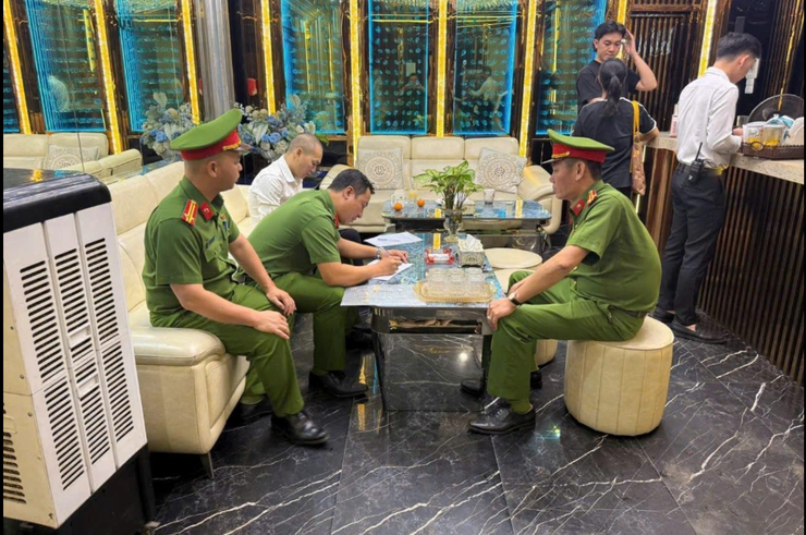 Phường Tây Hồ (Hà Nội): Xây dựng nếp sống lành mạnh không ma tuý, "bóng cười" và các chất cấm- Ảnh 3.