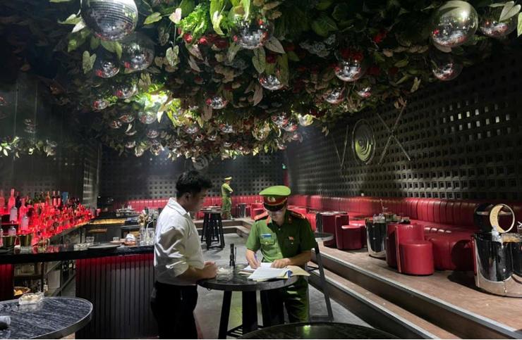 Phường Tây Hồ (Hà Nội): Xây dựng nếp sống lành mạnh không ma tuý, "bóng cười" và các chất cấm- Ảnh 7.