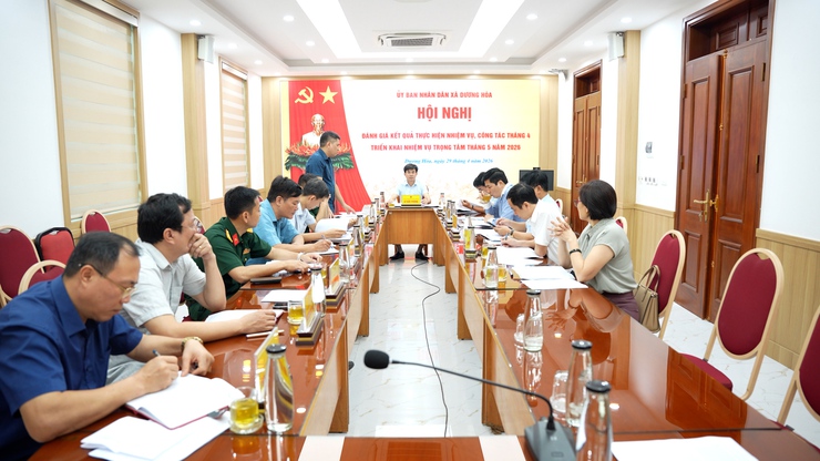 UBND xã tổ chức Hội nghị đánh giá kết quả thực hiện nhiệm vụ, công tác tháng 4 triển khai nhiệm vụ trọng tâm tháng 5- Ảnh 1.