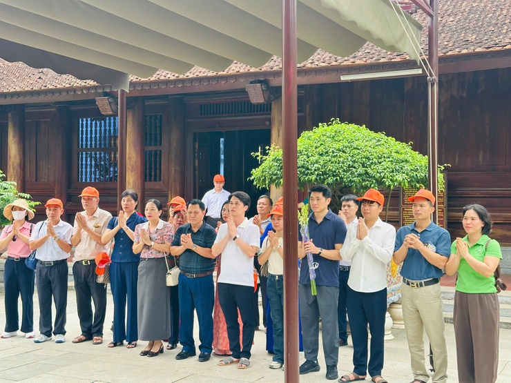 
Xã Hòa Xá tổ chức chuyến tham quan, học tập kinh nghiệm tại Nghệ An- Ảnh 2.