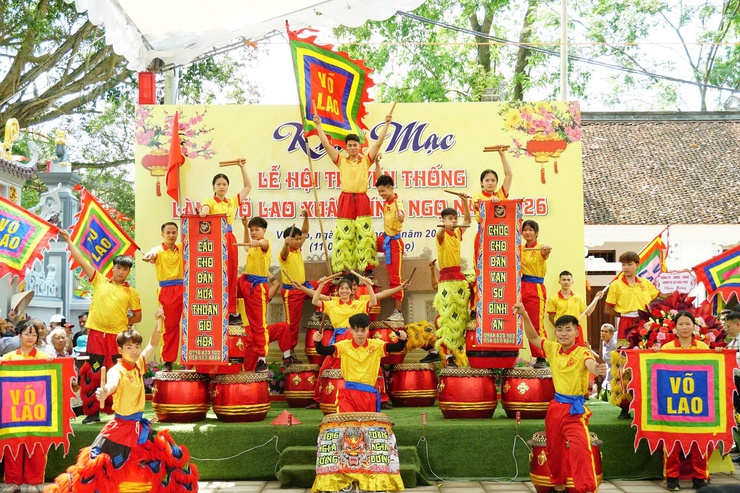 Lễ hội truyền thống làng Võ Lao Xuân Bính Ngọ năm 2026 diễn ra thành công tốt đẹp, để lại nhiều ấn tượng sâu sắc.- Ảnh 11.