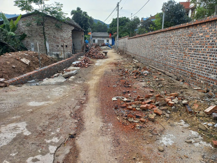 THÔN CỘNG HÒA ĐẨY MẠNH PHONG TRÀO HIẾN ĐẤT MỞ ĐƯỜNG – LAN TỎA TINH THẦN VÌ CỘNG ĐỒNG- Ảnh 3.