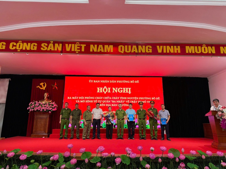 PHƯỜNG BỒ ĐỀ QUYẾT TÂM ĐẢM BẢO AN TOÀN PHÒNG CHÁY, CHỮA CHÁY VÀ TRẬT TỰ ĐÔ THỊ VỚI MÔ HÌNH TỰ QUẢN- Ảnh 5.