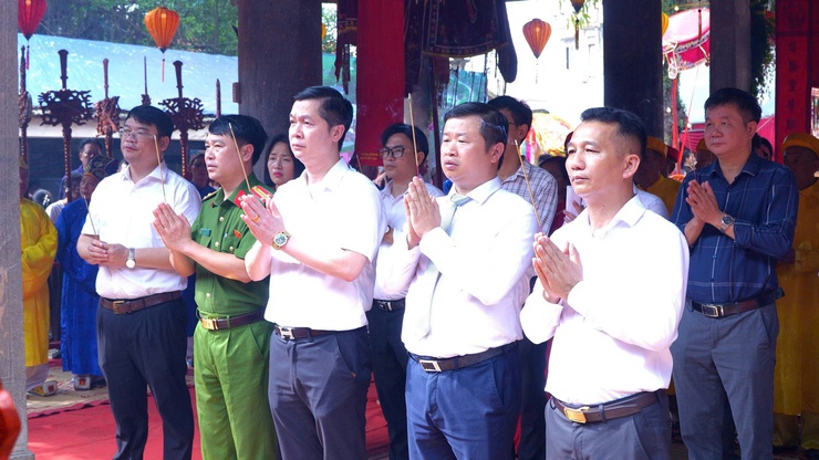  LỄ HỘI TRUYỀN THỐNG TRÊN ĐỊA BÀN XÃ DÂN HÒA: HỘI TỤ KÝ ỨC CỘNG ĐỒNG - VÀ KHÁT VỌNG GÌN GIỮ DI SẢN QUÊ HƯƠNG- Ảnh 1.