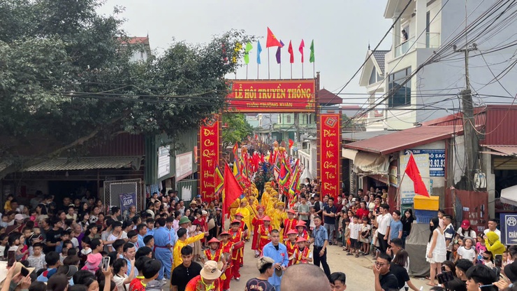  LỄ HỘI TRUYỀN THỐNG TRÊN ĐỊA BÀN XÃ DÂN HÒA: HỘI TỤ KÝ ỨC CỘNG ĐỒNG - VÀ KHÁT VỌNG GÌN GIỮ DI SẢN QUÊ HƯƠNG- Ảnh 14.