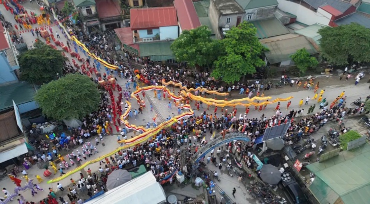  LỄ HỘI TRUYỀN THỐNG TRÊN ĐỊA BÀN XÃ DÂN HÒA: HỘI TỤ KÝ ỨC CỘNG ĐỒNG - VÀ KHÁT VỌNG GÌN GIỮ DI SẢN QUÊ HƯƠNG- Ảnh 18.