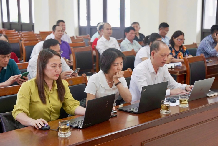 UBND xã Thiên Lộc tổ chức Hội nghị họp tổ triển khai chính sách bảo hiểm xã hội, bảo hiểm y tế xã Thiên Lộc và triển khai một số nội dung nhiệm vụ có liên quan.- Ảnh 4.