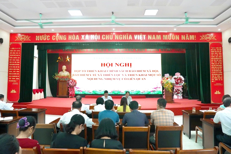 UBND xã Thiên Lộc tổ chức Hội nghị họp tổ triển khai chính sách bảo hiểm xã hội, bảo hiểm y tế xã Thiên Lộc và triển khai một số nội dung nhiệm vụ có liên quan.- Ảnh 1.
