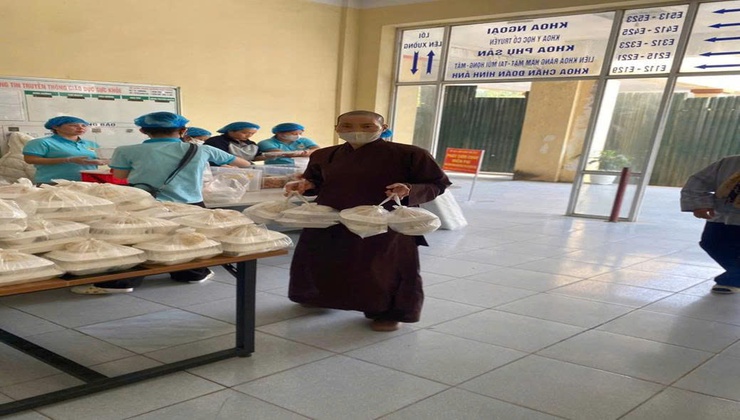 Gương người tốt việc tốt "Tấm gương sáng trong thiện nguyện"
Thầy Thích Đàm Lâm trụ trì tại Chùa Am Sáo Thôn Yên Nội - Hưng Đạo - Hà Nội- Ảnh 7.