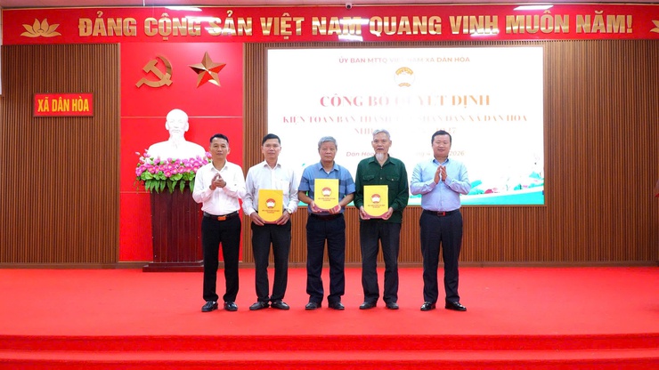 HỘI NGHỊ SƠ KẾT CÔNG TÁC MẶT TRẬN VÀ CÁC TỔ CHỨC CHÍNH TRỊ - XÃ HỘI QUÝ I/2026: NHIỀU KẾT QUẢ NỔI BẬT, TRIỂN KHAI NHIỆM VỤ TRỌNG TÂM- Ảnh 1.