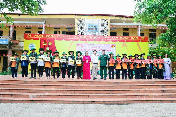Trường THCS Đông Sơn tổ chức chuyên đề “Ngày hội thống nhất non sông”- Ảnh 9.