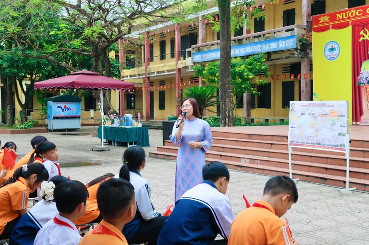 Trường THCS Đông Sơn tổ chức chuyên đề “Ngày hội thống nhất non sông”- Ảnh 4.