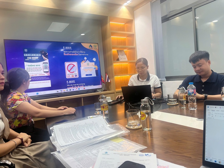 Thanh Oai kiểm tra, truy xuất nguồn gốc thực phẩm phục vụ bữa ăn bán trú của học sinh- Ảnh 1.