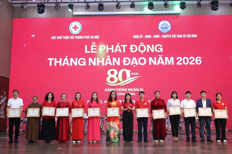 Lễ phát động “Tháng Nhân đạo” năm 2026 với chủ đề “80 năm – Hành trình nhân ái vì cộng đồng”- Ảnh 9.