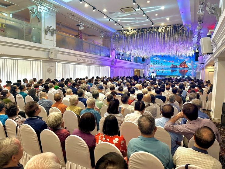 Đảng ủy phường tổ chức Chương trình sinh hoạt chính trị Quý II năm 2026, tuyên truyền, quán triệt những Nghị quyết quan trọng của Trung ương- Ảnh 4.