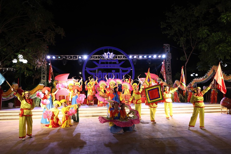 Chương trình nghệ thuật “Khúc đồng giao” chào mừng ngày Giải phóng miền nam 30/4 và Quốc tế lao động 1/5- Ảnh 8.
