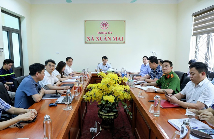 Xuân Mai dự Hội nghị trực tuyến đánh giá kết quả công tác quý I, triển khai nhiệm vụ trọng tâm quý II-2026 của Thành ủy- Ảnh 2.