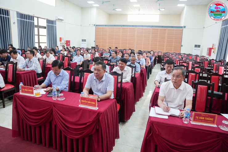 XÃ HƯNG ĐẠO TỔ CHỨC HỘI NGHỊ QUÁN TRIỆT MỘT SỐ VĂN BẢN CỦA TRUNG ƯƠNG VÀ THÀNH ỦY HÀ NỘI; TRIỂN KHAI NHIỆM VỤ TRỌNG TÂM NĂM 2026- Ảnh 2.