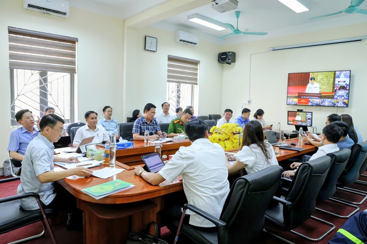 Xuân Mai dự Hội nghị trực tuyến đánh giá kết quả công tác quý I, triển khai nhiệm vụ trọng tâm quý II-2026 của Thành ủy- Ảnh 4.