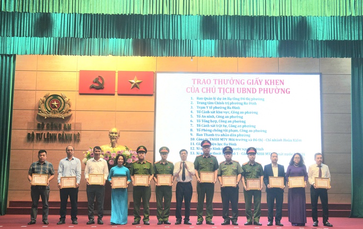 Ba Đình tổng kết bầu cử 2026–2031: Dấu ấn lãnh đạo, sức mạnh đồng thuận Nhân dân- Ảnh 12.