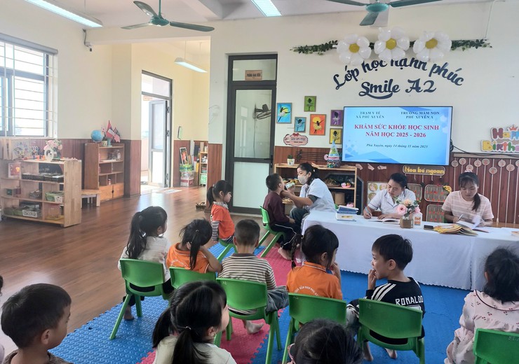 Phú Xuyên triển khai đợt cao điểm vệ sinh môi trường phòng chống bệnh tay chân miệng năm 2026- Ảnh 4.