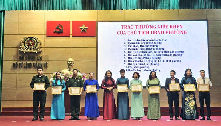 Ba Đình tổng kết bầu cử 2026–2031: Dấu ấn lãnh đạo, sức mạnh đồng thuận Nhân dân- Ảnh 10.