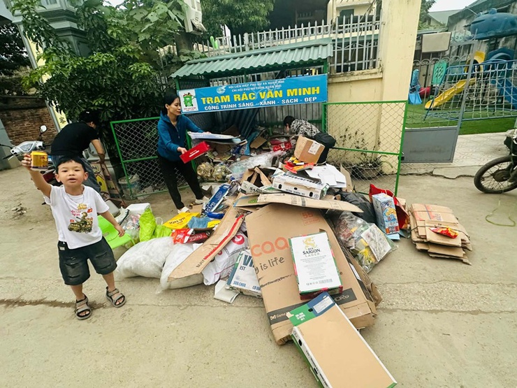 Xuân Mai: Lan tỏa hiệu quả các mô hình "Trạm rác văn minh", "Ngôi nhà xanh"- Ảnh 3.