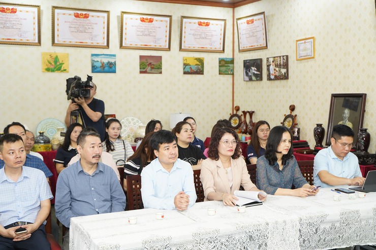 Trung tâm Nội dung số và truyền thông tìm hiểu thực tế các mô hình phát triển kinh tế làng nghề truyền thống ở xã Chuyên Mỹ- Ảnh 2.