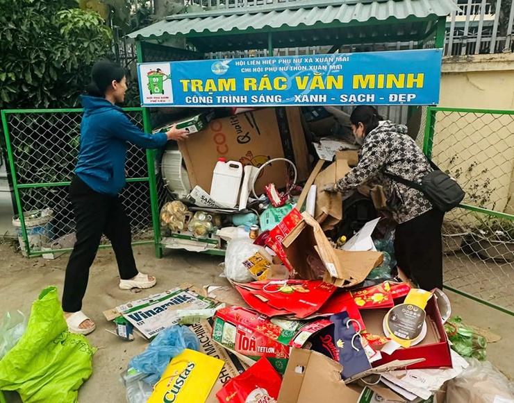 Xuân Mai: Lan tỏa hiệu quả các mô hình "Trạm rác văn minh", "Ngôi nhà xanh"- Ảnh 2.