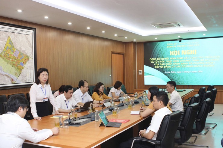 Đảng ủy phường Long Biên công bố Quyết định giám sát công tác triển khai Chuyển đổi số- Ảnh 2.