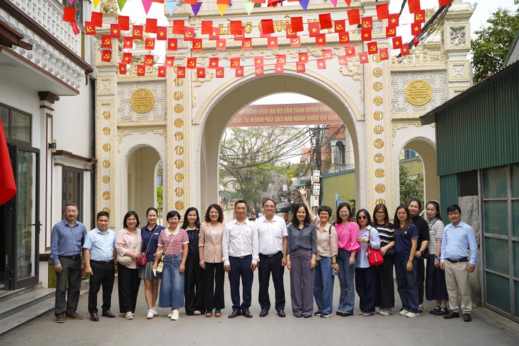 Trung tâm Nội dung số và truyền thông tìm hiểu thực tế các mô hình phát triển kinh tế làng nghề truyền thống ở xã Chuyên Mỹ- Ảnh 4.