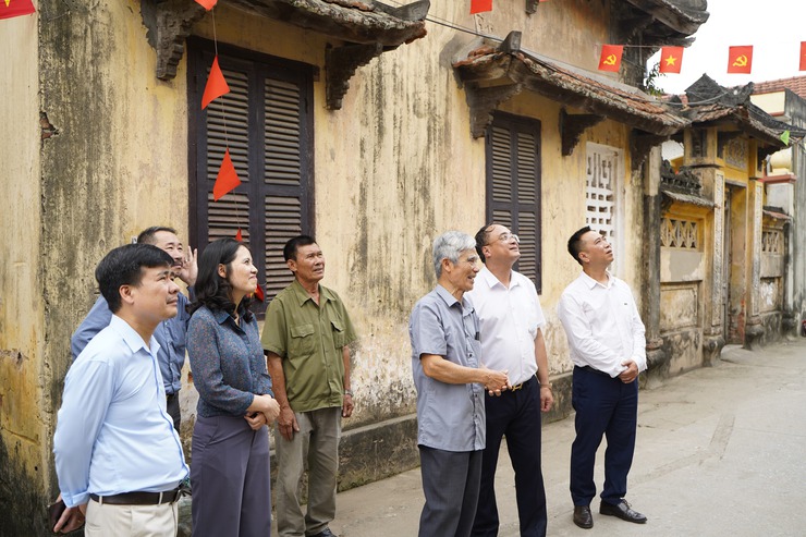 Trung tâm Nội dung số và truyền thông tìm hiểu thực tế các mô hình phát triển kinh tế làng nghề truyền thống ở xã Chuyên Mỹ- Ảnh 5.