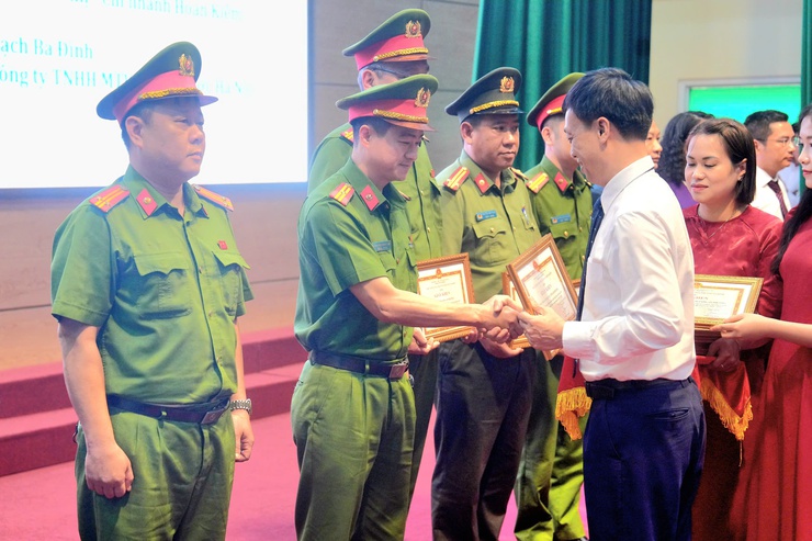 Ba Đình tổng kết bầu cử 2026–2031: Dấu ấn lãnh đạo, sức mạnh đồng thuận Nhân dân- Ảnh 23.