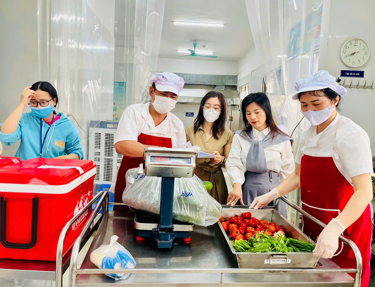 TĂNG CƯỜNG CÔNG TÁC ĐẢM BẢO AN TOÀN THỰC PHẨM TRONG TRƯỜNG MẦM NON THỊNH LIỆT- Ảnh 4.