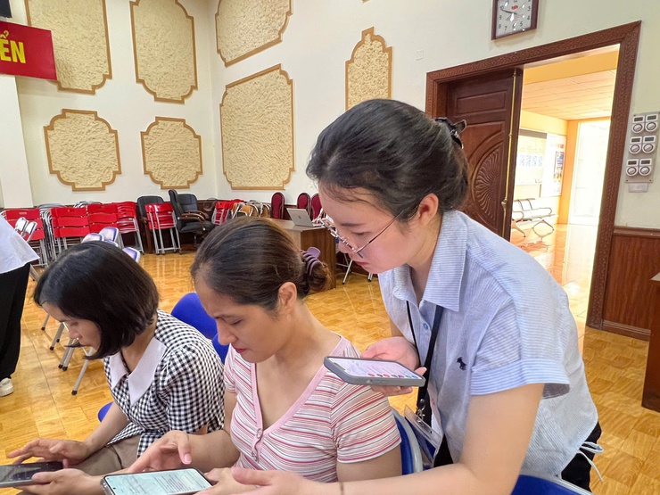 Đẩy mạnh chuyển đổi số: Xã Ngọc Hồi triển khai tập huấn hệ thống HanoiWork- Ảnh 7.