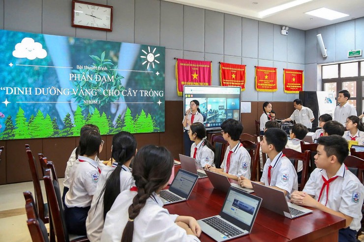 Phường Giảng Võ: Đẩy mạnh chuyển đổi số gắn với xây dựng trường học hạnh phúc- Ảnh 1.